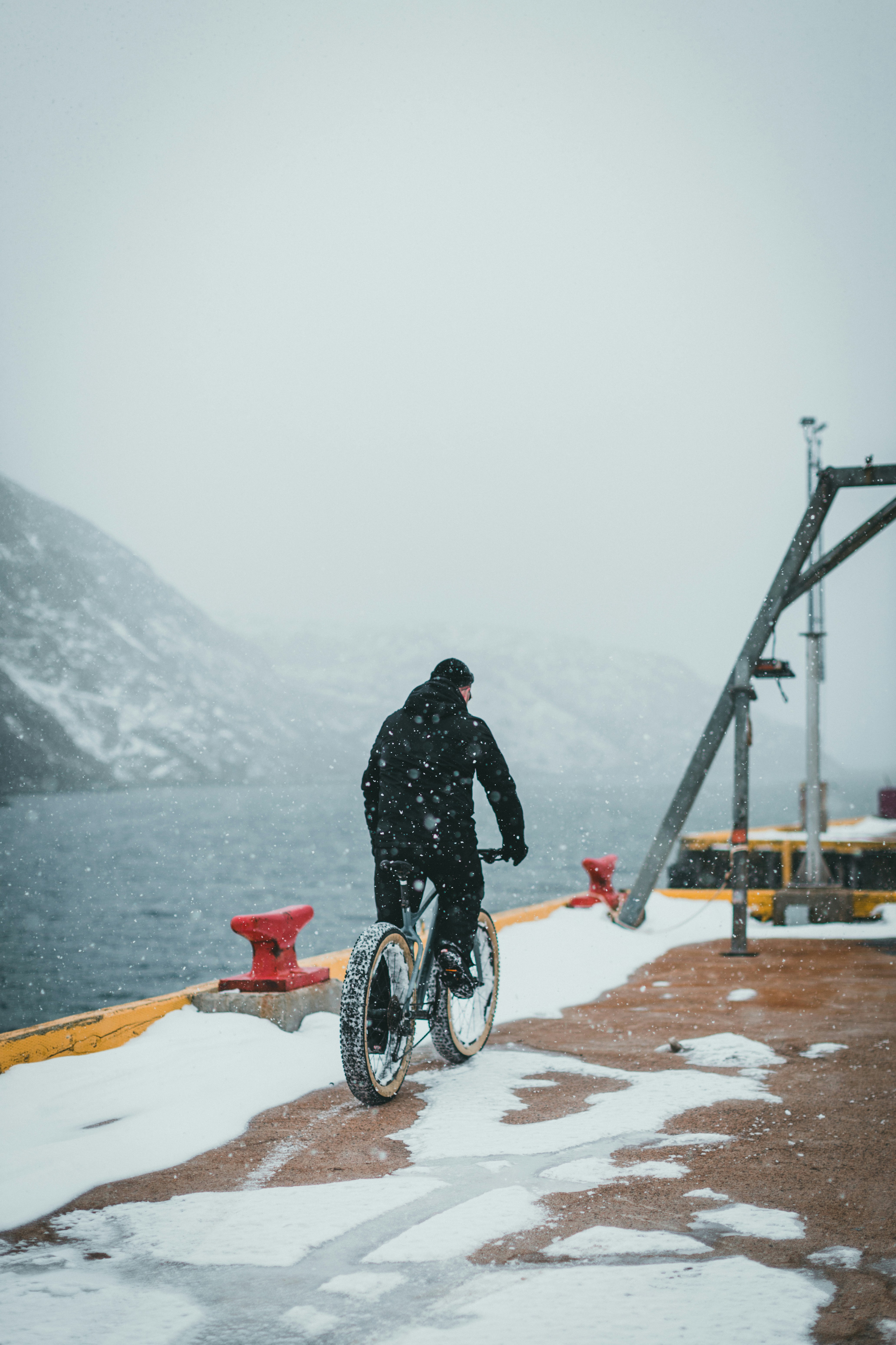 Must-Have Accessories for Cold-Weather Gravel Rides